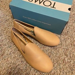 Sz10 Tom’s Darcy Veg Leather Flat - Honey Tan